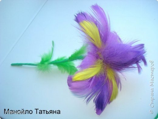 flower from feathers 4