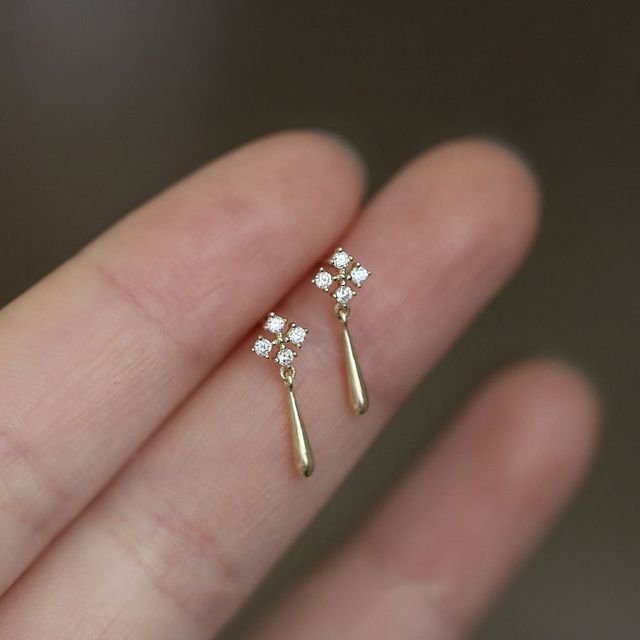 lightweight gold earrings 15