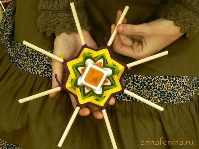 mandala weaving 18