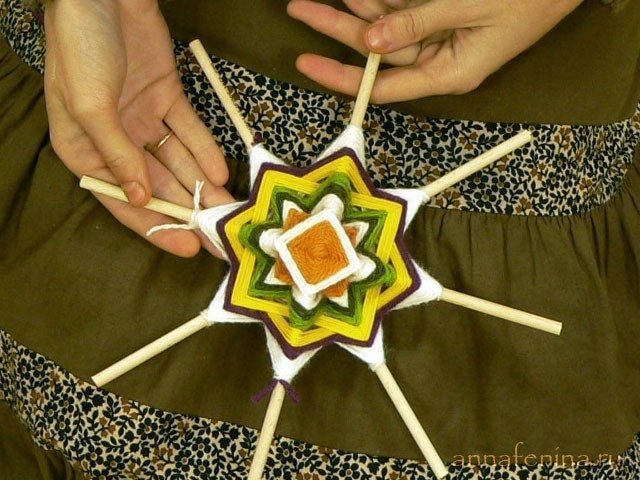 mandala weaving 19