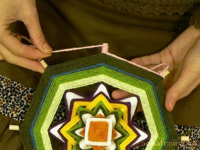 mandala weaving 25