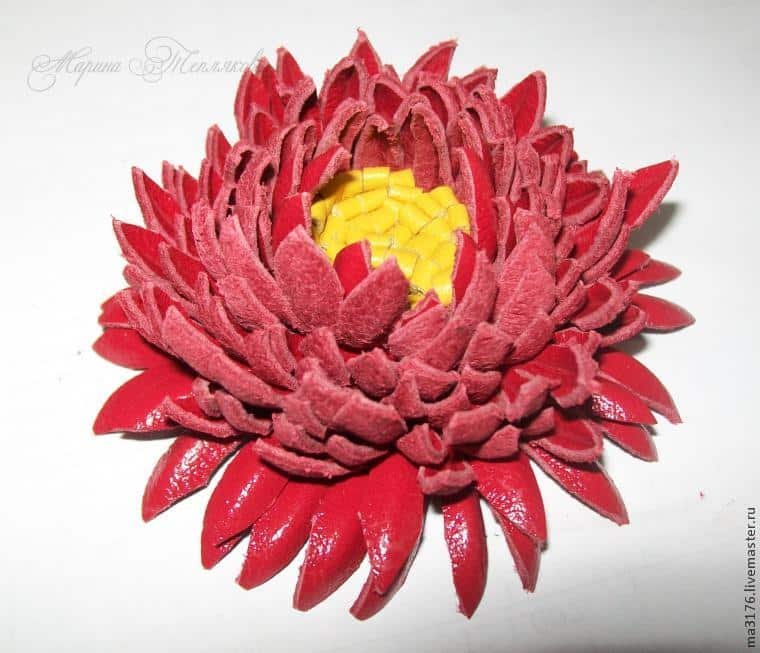 brooch chrysanthemum 26