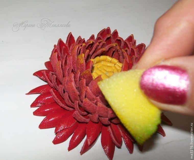 brooch chrysanthemum 27