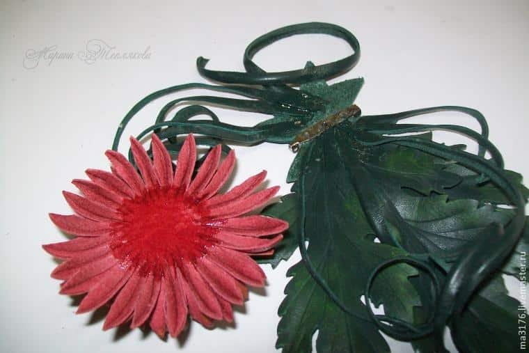 brooch chrysanthemum 32