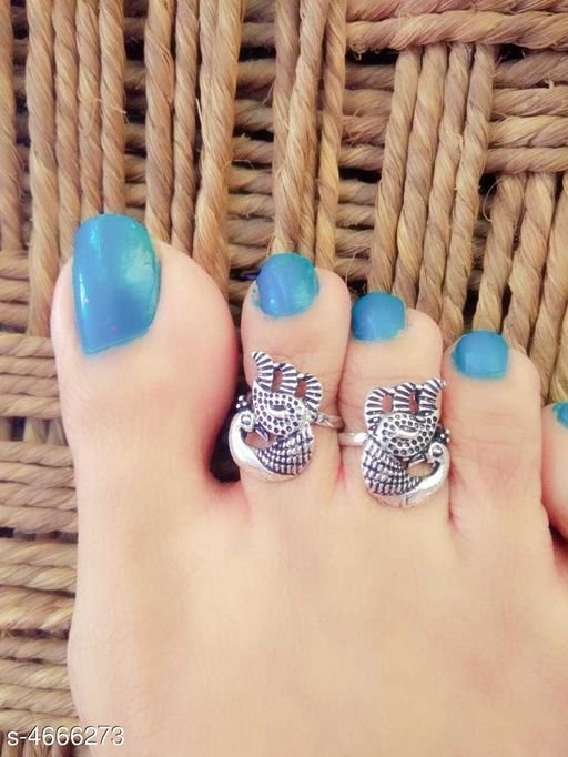 fancy toe rings 12