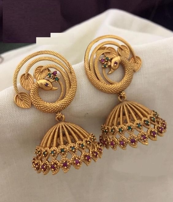 gold earrings 19