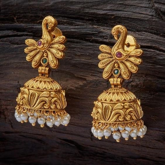 gold earrings 3