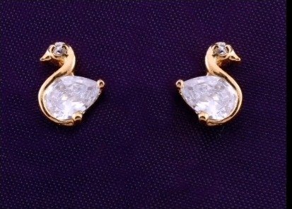gold earrings for kids 9