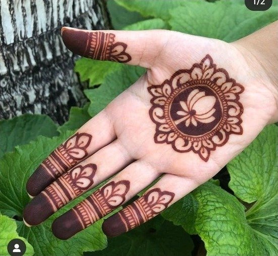 mehndi designs for front hand 5