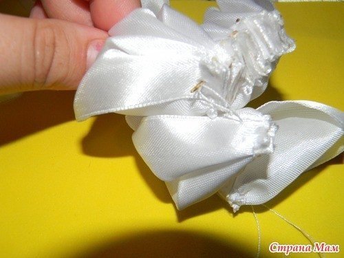 ribbon bow making 11