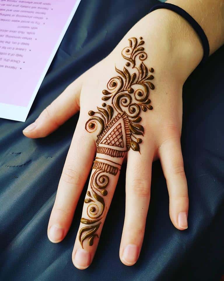 finger mehndi designs 7