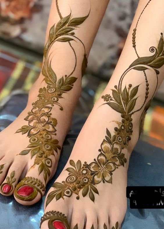 leg mehndi designs 4