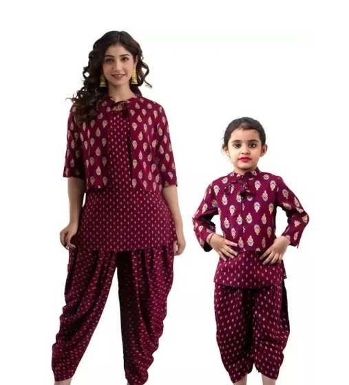 mother daughter matching outfits ideas 8