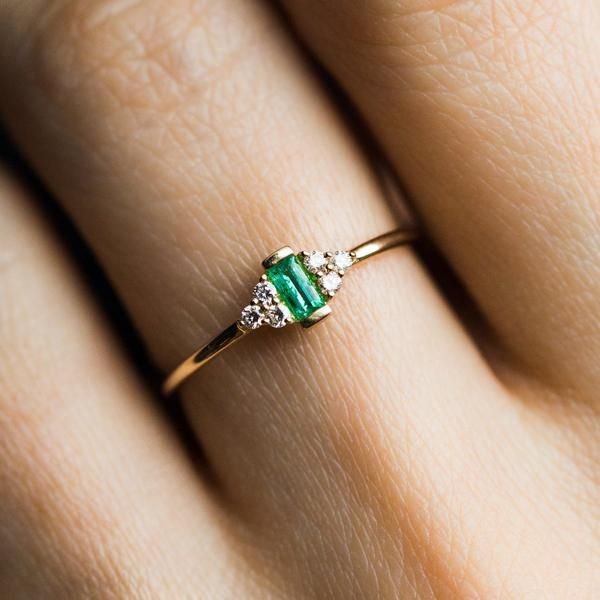 ring with the green stone 17
